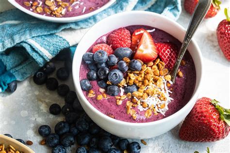 Acai Bowl (5 Homemade Recipes!) (+ How To Make Ahead, Tips, Tricks)