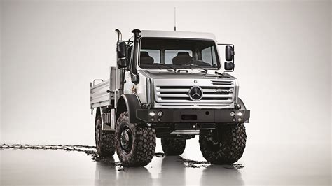 Mercedes Benz Unimog 2019