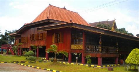 Gambar Rumah Adat Sumbawa – cari