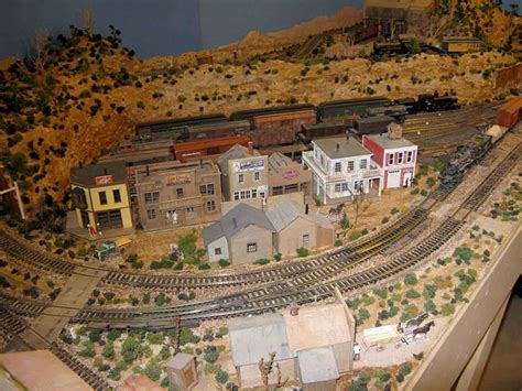 Model Train Layouts 4x8