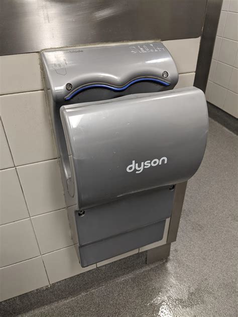 Dyson airblade. The best hand dryer I've ever used. : r/HandDryer