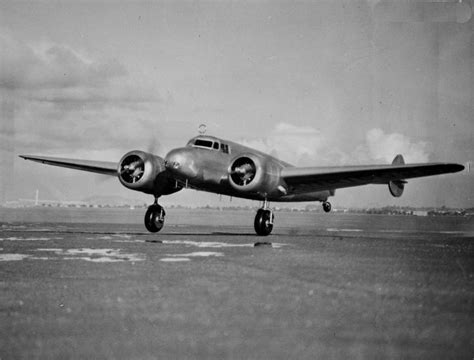 Trending 292i7m: Amelia Earhart's Plane Lockheed Electra