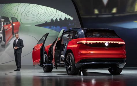 VW ID. ROOMZZ three-row electric SUV teases autonomous nap-time - SlashGear