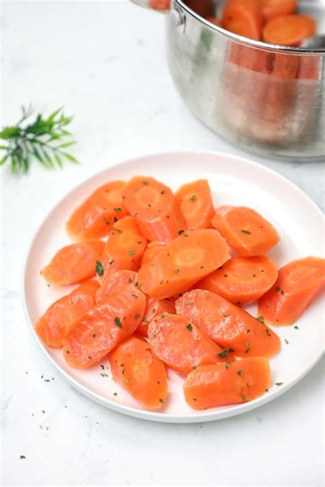 Boiled Carrots Recipe (How To Boil Carrots) - Recipe Vibes