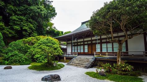 Home Style Guide: Japanese Style Houses - NewHomeSource.com