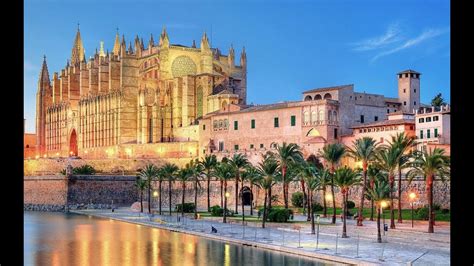 Walking in the Old Town of Palma de Mallorca. Spain. - YouTube