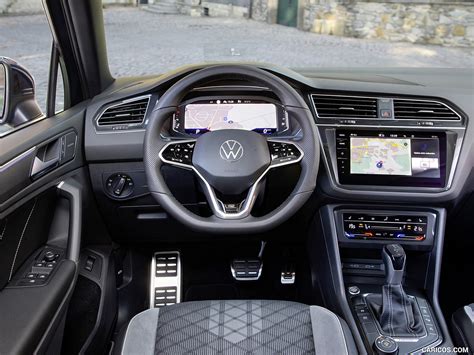 Volkswagen Tiguan | 2021MY R-Line | Interior, Cockpit