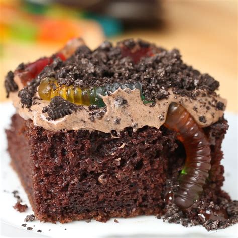 “Worms and Dirt” Poke Box Cake Recipe by Maklano