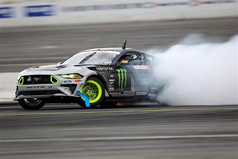 Under the Hood of Vaughn Gittin Jr.’s 900HP Drift Machine Mustang