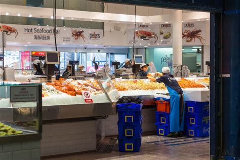 Seafood in Sydney Fish Market Editorial Photo - Image of color ...