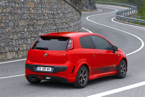 Tested: Abarth Punto Evo | Auto Class Magazine