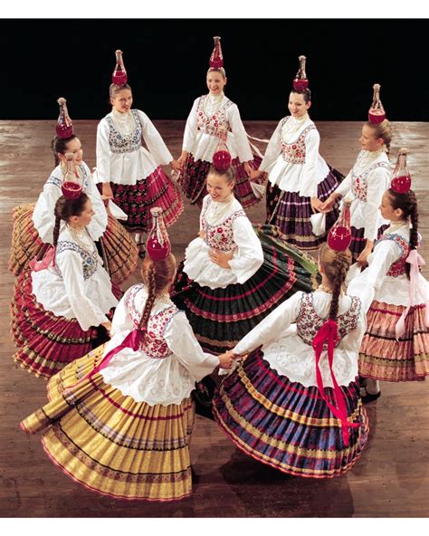 Jay Harvey Upstage: Hungarian State Folk Dance Ensemble wows the crowd at the Palladium