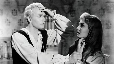 ‎Hamlet (1948) directed by Laurence Olivier • Reviews, film + cast • Letterboxd