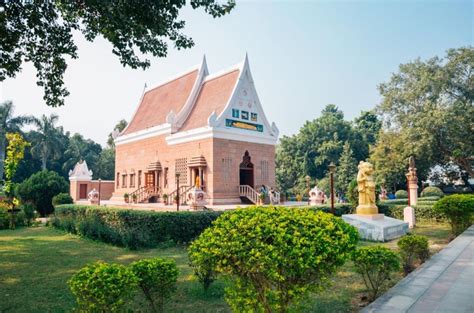 Wat Thai Sarnath Temple - Well maintained Buddhist temple