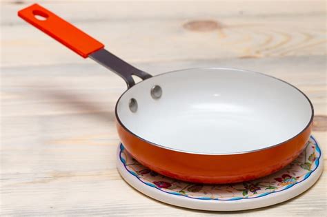 How to Season a Ceramic Frying Pan