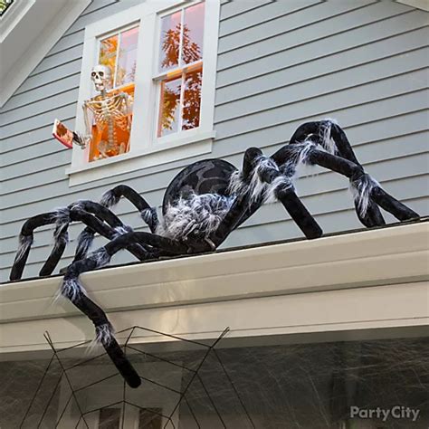 Giant Roof Spider Idea - Party City