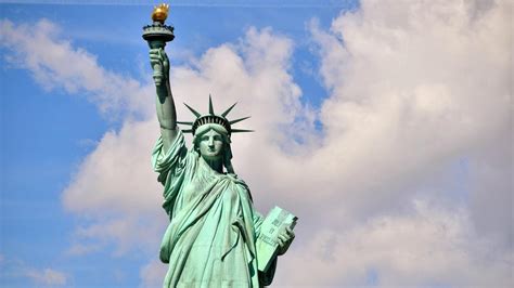 Statue of Liberty, The Symbol of Freedom - Traveldigg.com