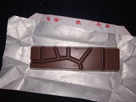 The weird shape of this chocolate bar : r/mildlyinteresting