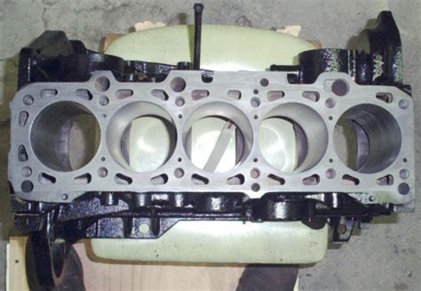 Audi 5 cylinder block and head photos