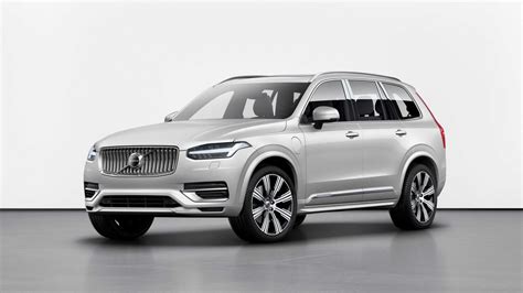 Volvo XC90 facelift is here with more electric range | CarSession