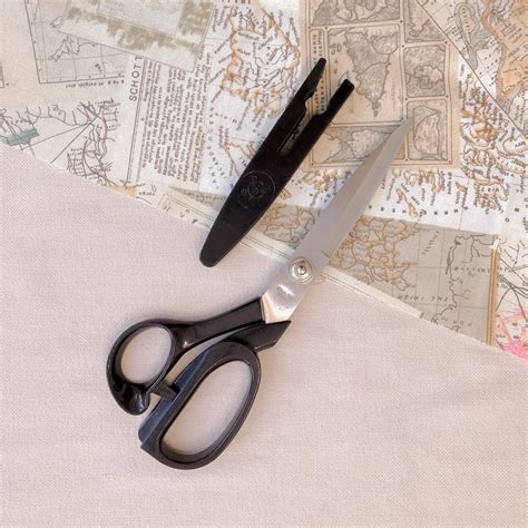 KAI Fabric Scissors (Various Sizes) – Fashion Makerspace