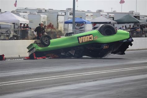 17 Reasons Vintage Drag Racing Is the Best Quarter-Mile Show On Earth ...