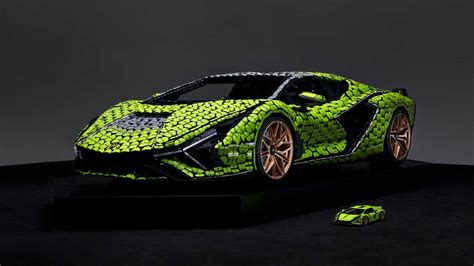 Lego constrói réplica do Lamborghini Sián em tamanho real | Auto Drive