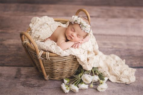 Newborn Girl Photography Ideas