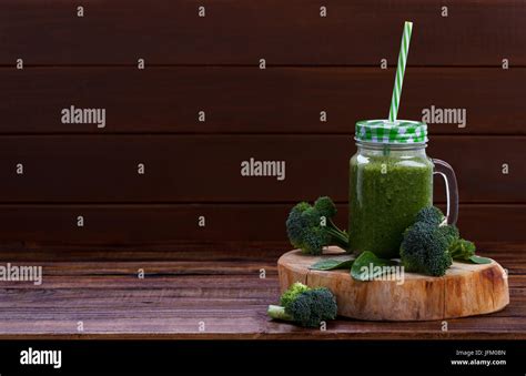 Green healthy smoothie Stock Photo - Alamy