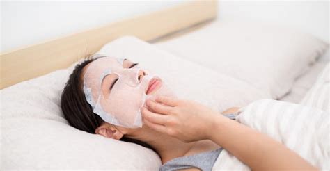 The 10 Best Korean Face Masks to Buy in 2022 - Beauty Mag