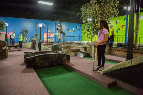 Indoor Mini Golf | Miniature Golf Courses | Grand Slam Family Fun Center | Coon Rapids, MN