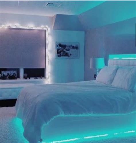 🌬 Pinterest:@xymne | Light blue bedroom, Blue bedroom design, Big bedrooms