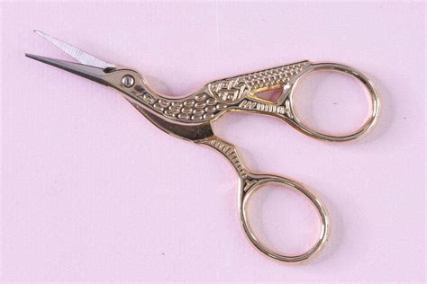 11 Types of Sewing Scissors - Every Sewer Needs | TREASURIE