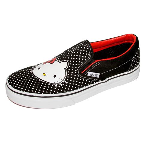 Vans VN-0QFD66X Classic Slip on Hello Kitty Azalea Pink/True White.