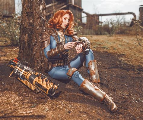 Elarte Cosplay: Fallout 76 - Vault Girl Cosplay