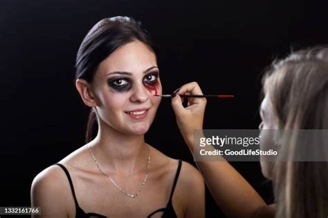 Bloody Halloween Makeup Photos and Premium High Res Pictures - Getty Images