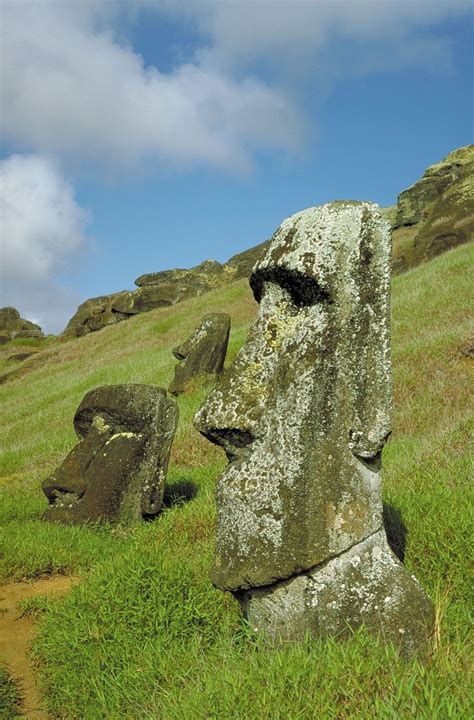 Easter Island | Map, Statues, Heads, History, Moai, & Facts | Britannica