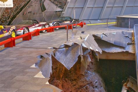 © Automotiveblogz: National Corvette Museum Sinkhole Photos