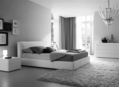 Grey Carpets And Completing Accessories In Your Bedroom