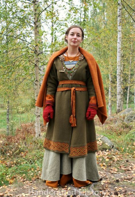 Viking outfit - Handcrafted History Blog | Viking dress, Viking garb, Viking clothing