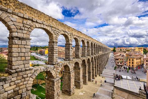 The must-sees of Spain: from La Alhambra in Granada to Park Güell in Barcelona