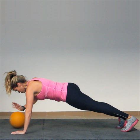 Push-Up (1 Hand on a Medicine Ball, Passing) Exercise | Golf Loopy - Play Your Golf Like a Champion