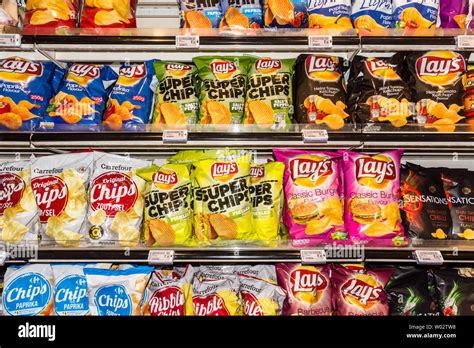 Lays chips packet hi-res stock photography and images - Alamy