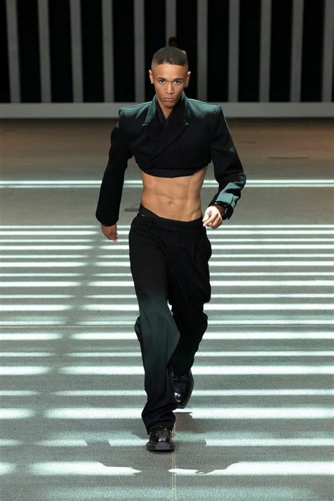 VTMNTS Spring Summer 2023 Men Fashion Show