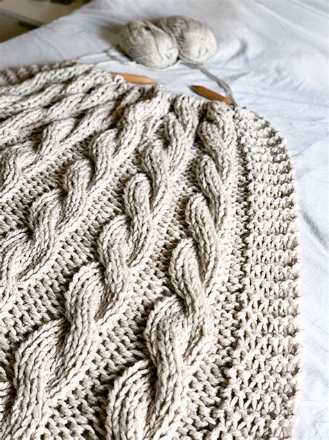 Chunky Cable Knit Blanket Pattern | Handy Little Me