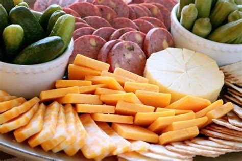 How to Make a Cheese Platter with Summer Sausage