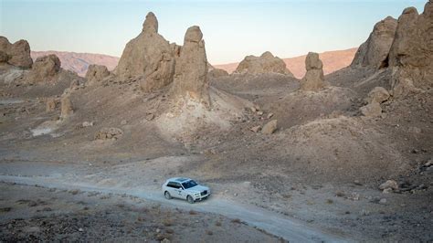 Rolls-Royce Cullinan Proves Victorious In All-Female Off-Road Rebelle ...