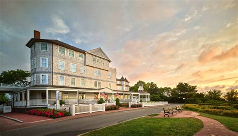 15 Best Hotels in Martha's Vineyard: Where to Stay in 2023 | New England With Love