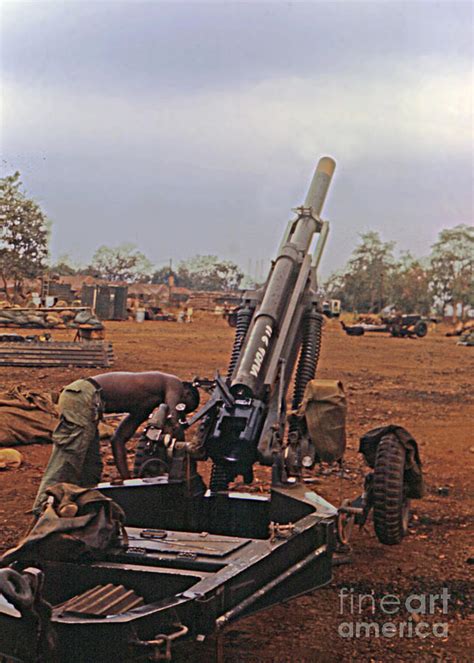 M102 105mm Light Towed Howitzer 2 9th Arty At Lz Oasis R Vietnam 1969 Photograph by California ...