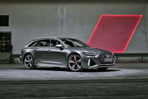 First Look: 2020 Audi RS 6 Avant | Driving